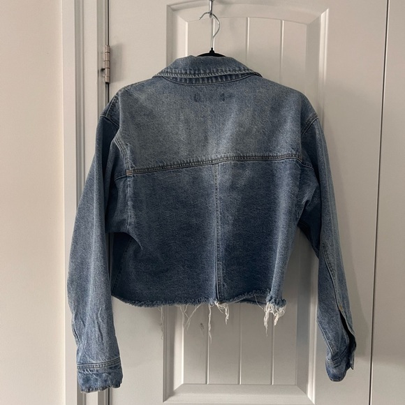 Love Tree Cropped Raw Frayed Hem Blue Jean Jacket - Picture 4 of 4